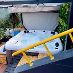 펜션 O Cantinho Da Ria - Jacuzzi With Water At 35 Degrees And Pool 토레이라